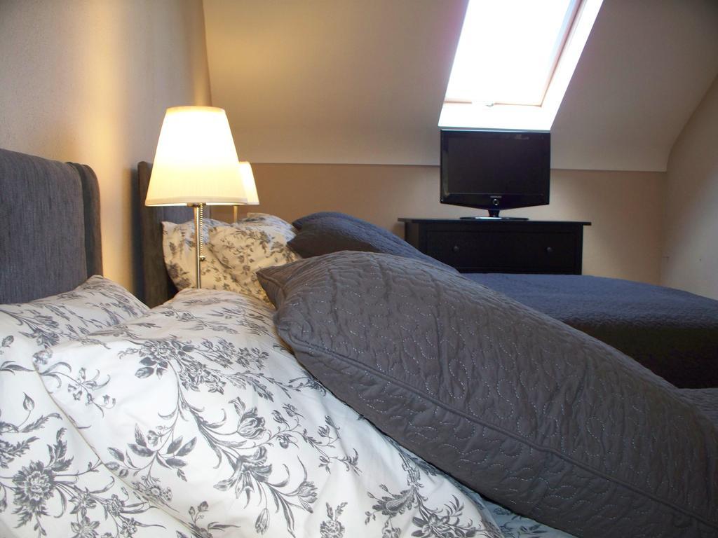 Blackberry Lodge Accommodation Doolin Habitación foto