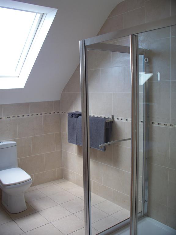 Blackberry Lodge Accommodation Doolin Habitación foto